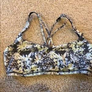 Lululemon sports bra